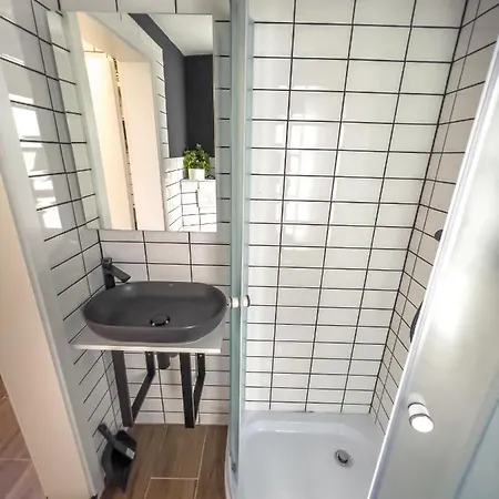 Апартаменты Riverside 1 *